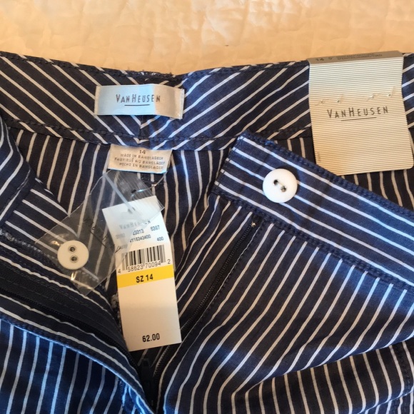 Van Heusen Ladies Shorts - Picture 3 of 7